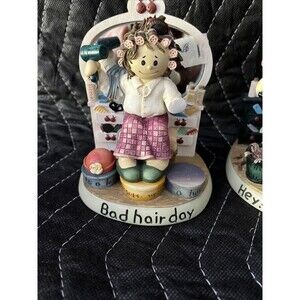 Zingle-Berry Bad Hair Day Figurine. 1999 Pavilion Gift Co. Numbered Edition